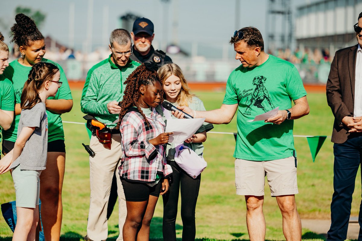 VBSDPointers's tweet photo. VBSD was proud to host the Area 4 Special Olympics today, welcoming athletes for a day of competition and celebration.

Thank you to our event sponsors, volunteers, and community for helping make this a great day. Great job to all of the athletes who competed today! 👏🏅🐾 https://t.co/itwWUmlFu7
