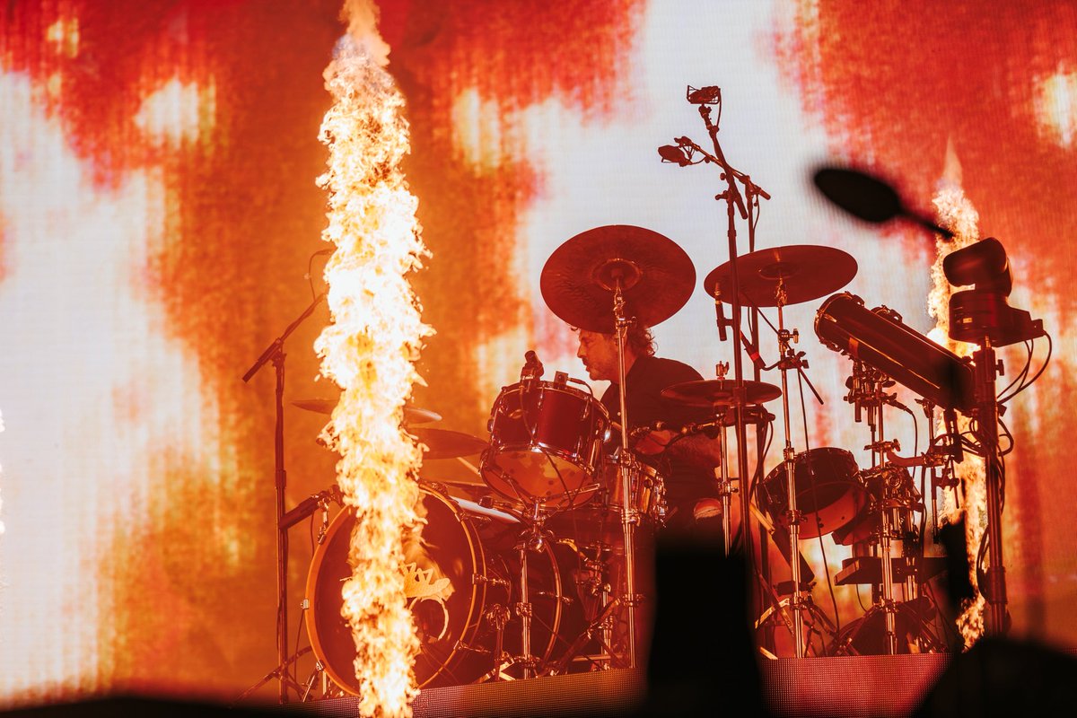 Papa Roach tweet media