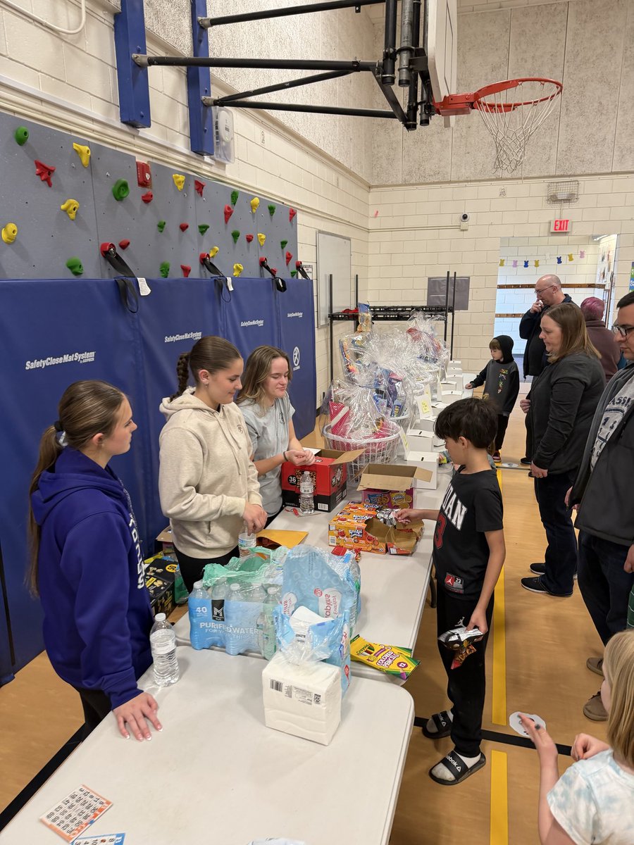 LeonardLawrenceElem tweet media