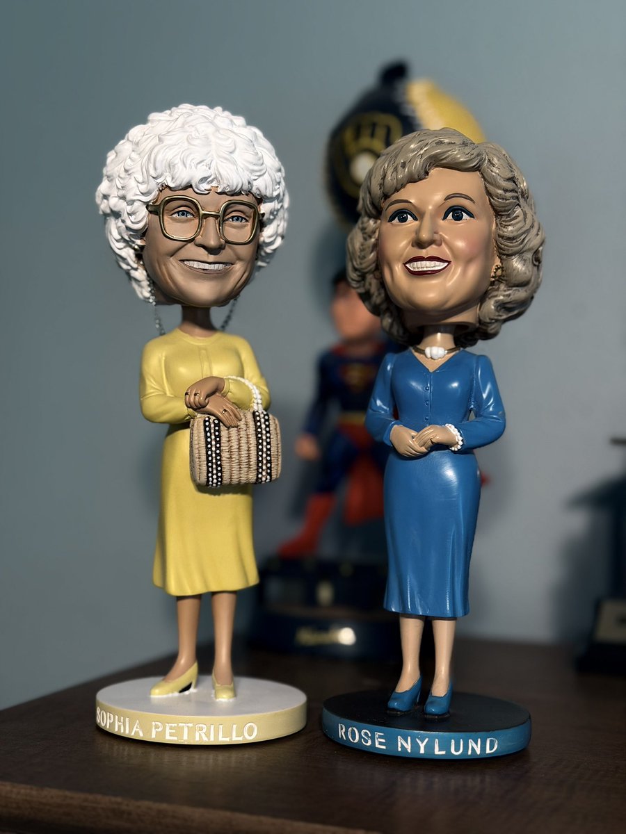 ryand587's tweet photo. New bobble head day!!  Almost the full set!!  #NewBobbleheadDay @BobbleheadHall https://t.co/TlNZWSXRJO