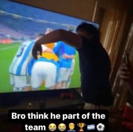 delilah⟢ tweet media