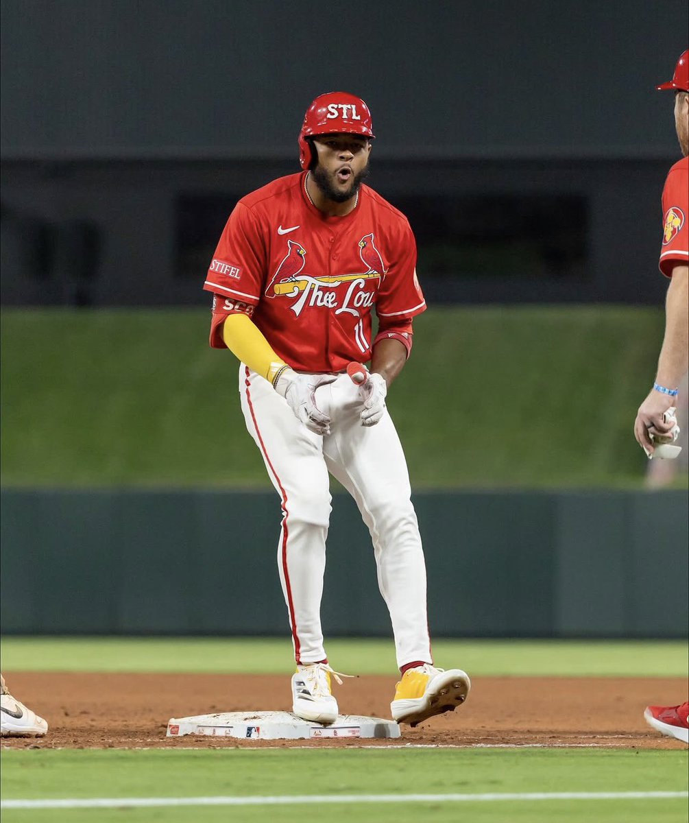 theredbird_way's tweet photo. Seeing some of the other City Connects being released makes me really appreciate what the Cardinals did with theirs 🤝

Clean🧼😮‍💨 https://t.co/DBZwtekMTW