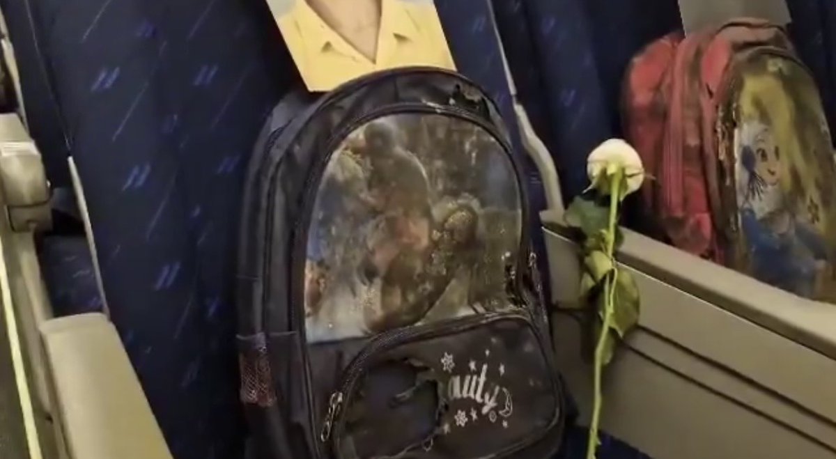 XHNews's tweet image. Iran's Parliament Speaker Mohammad Baqer Qalibaf has arrived in #Islamabad, #Pakistan to participate in talks with the #US. The Iranian "delegation" also includes the "Angels of Minab." #Minab #Minab168 #USA #Israel #Iran #peace #ceasefire