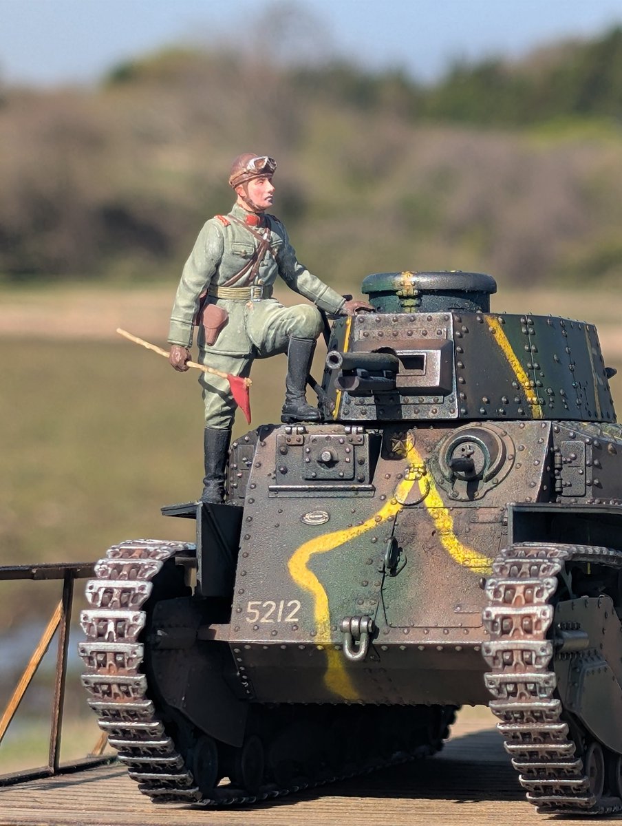 tankattacker's tweet photo. 西住戦車長も完成し、快晴だったので朝から撮影に行ってきた。
 #ファインモールド 八九式中戦車甲型 西住車 https://t.co/ojZ5QRcTGu