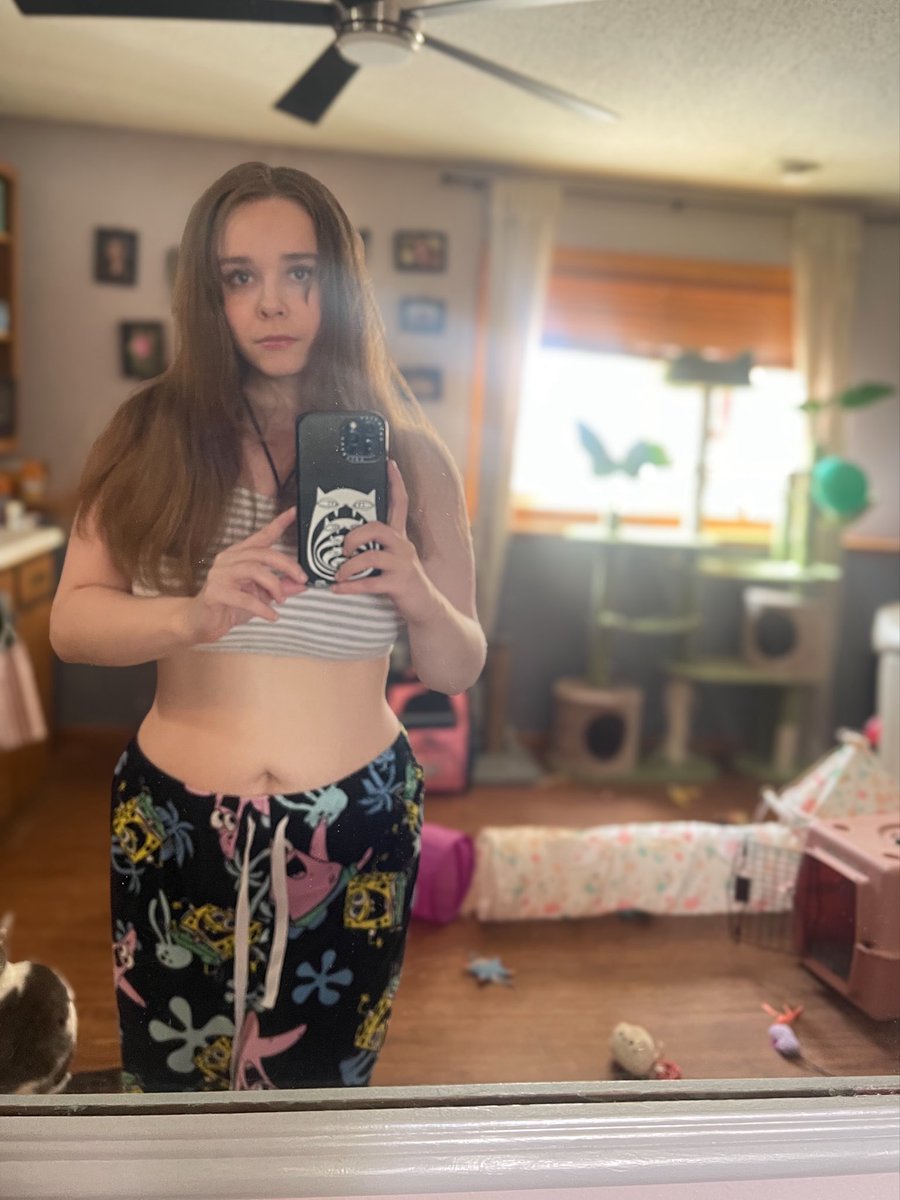 Solitary ♡ tweet media