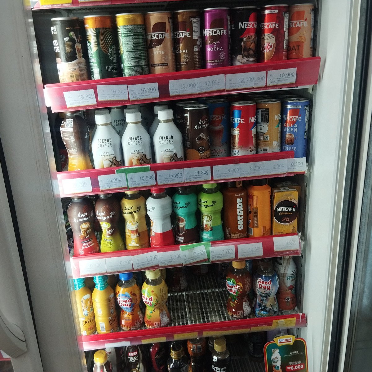 sarah ayu tweet media