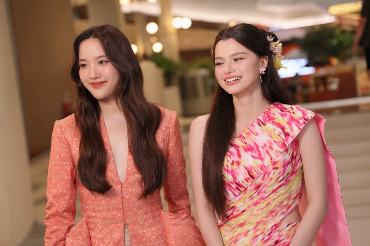 Hello Asian tweet media