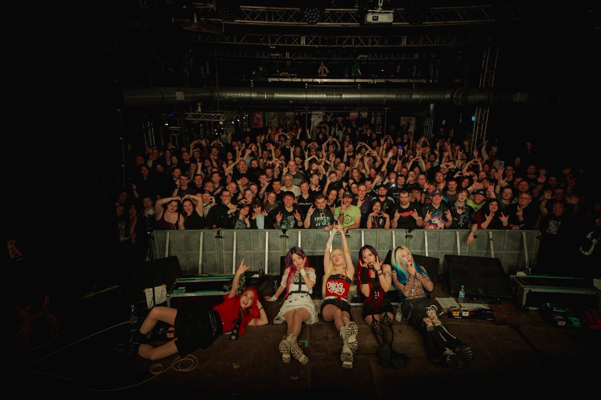 Rolling Quartz Official tweet media