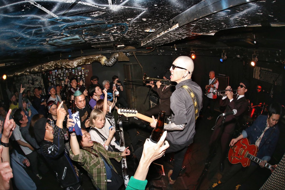 THE_AUTOCRATICS's tweet photo. @nmnmnm_nmnmnm_ 2026/04/04 at Nakano MOONSTEP
"FRIENDS WITH BOATS Japan Tour 2026 Tour Final"
THE AUTOCRTICS 5th Full Album
"No Time To Waste!" Release Tour
photo by @nmnmnm_nmnmnm_
#theautocratics #tokyo #nakano #moonstep https://t.co/o2qo1j4Jgx