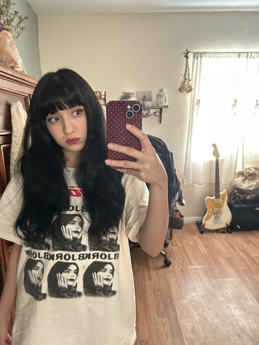 adjani adjacent andrea tweet media