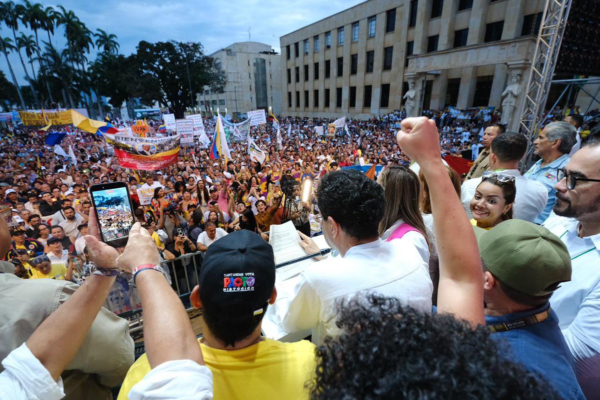 Iván Cepeda Castro tweet media