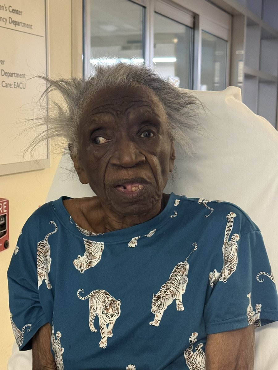 Baltimore Police tweet media