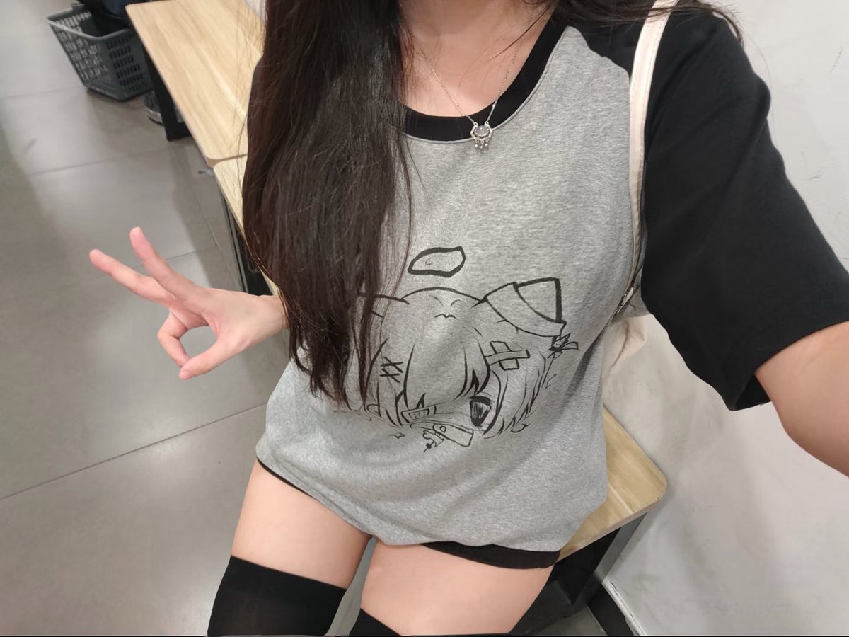 小月子 tweet media