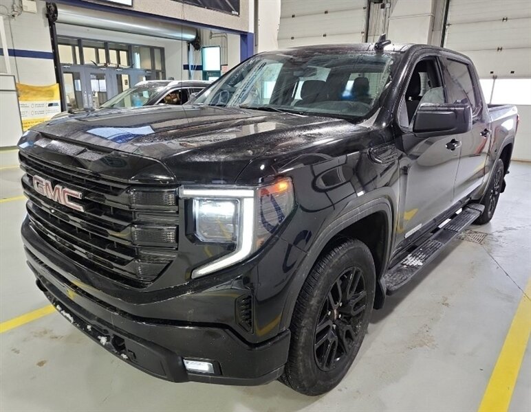 instaautoloans's tweet photo. 2022 #GMC #Sierra 1500 Elevation 4x4 only $46,995 in St Albert, stock #NG619835 #GMCSierra 1500 #StAlbert https://t.co/tx0Zq1UuPy https://t.co/KHCBmUssKP