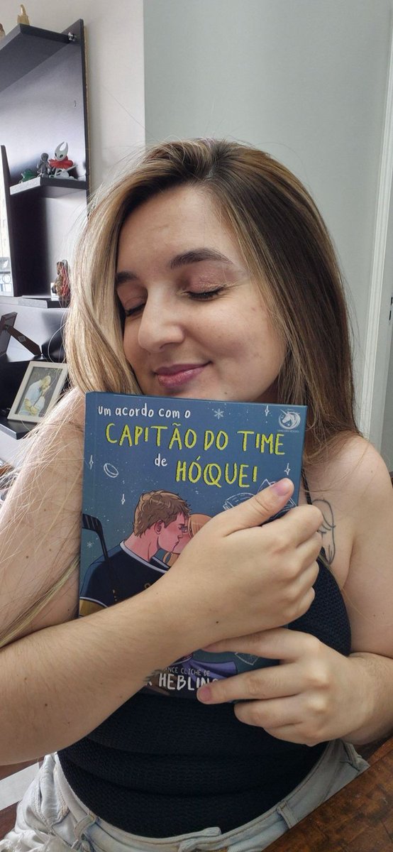 Autora DK Hebling tweet media