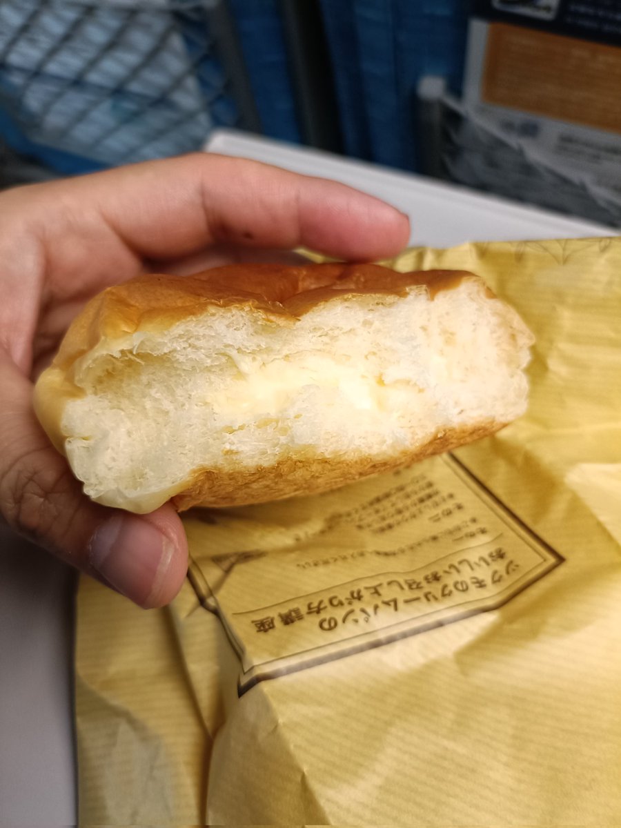 本日21:00から22:00くらいのどこかで30分、告知のツイキャスを配信予定。例のライブに動きはありません。