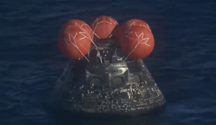 sara 🪐 tweet media