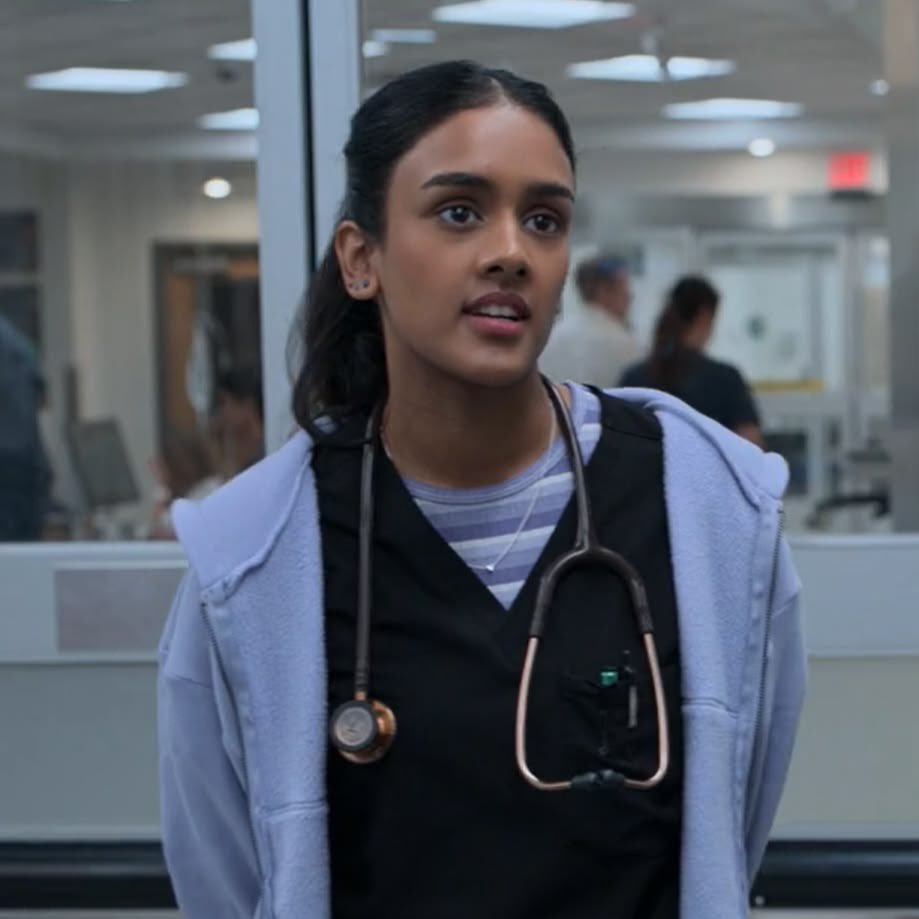 robbys_toupee's tweet photo. Robby uses a Littmann Cardiology IV (has a band above the bifurcation) that’s better at detecting subtle heart and lung sounds for critical/emergency settings. Everyone else that I’ve seen uses a Littmann Classic III that’s more standard issue and less sensitive to sounds. https://t.co/h3ZWspHAI4