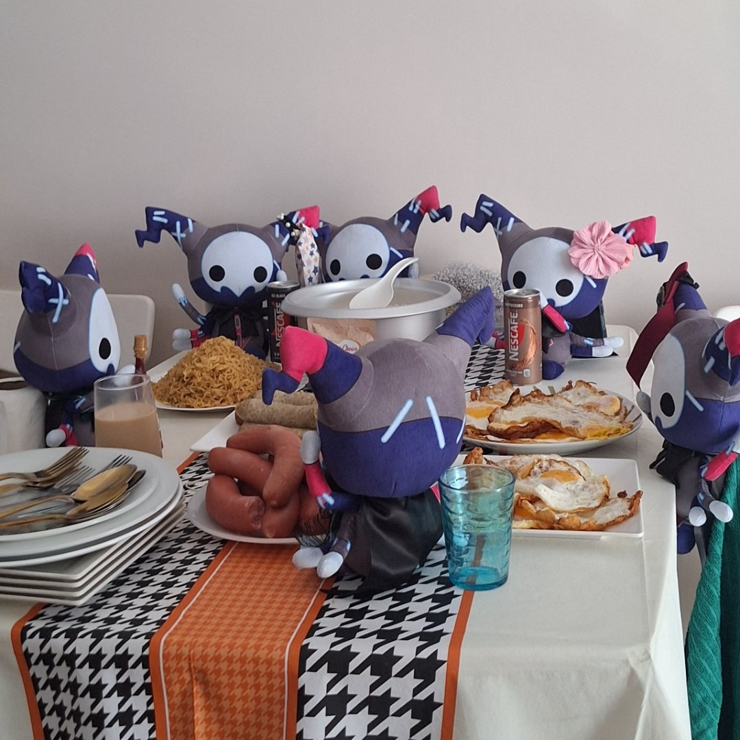 PH Poppet tweet media