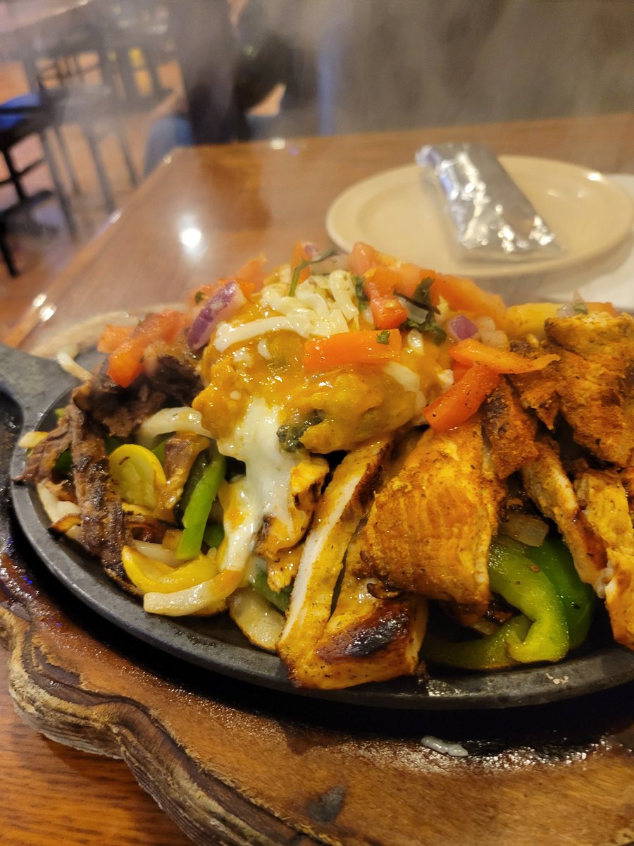 Russell P tweet media