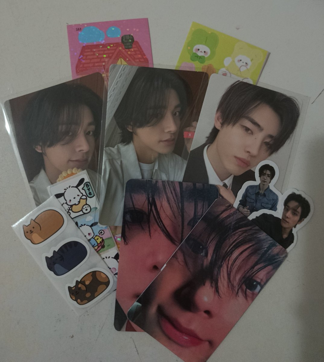 sewatw__'s tweet photo. feedback demorado p @dohooncaptor!! (perdão pela demora amg 😭) muito obrigada pelo cuidado, novamente💕💕

chegaram bonitinhos, embalados com todo amor 🤏🤏 meus nenens ☝️ https://t.co/eoutAuz8QI