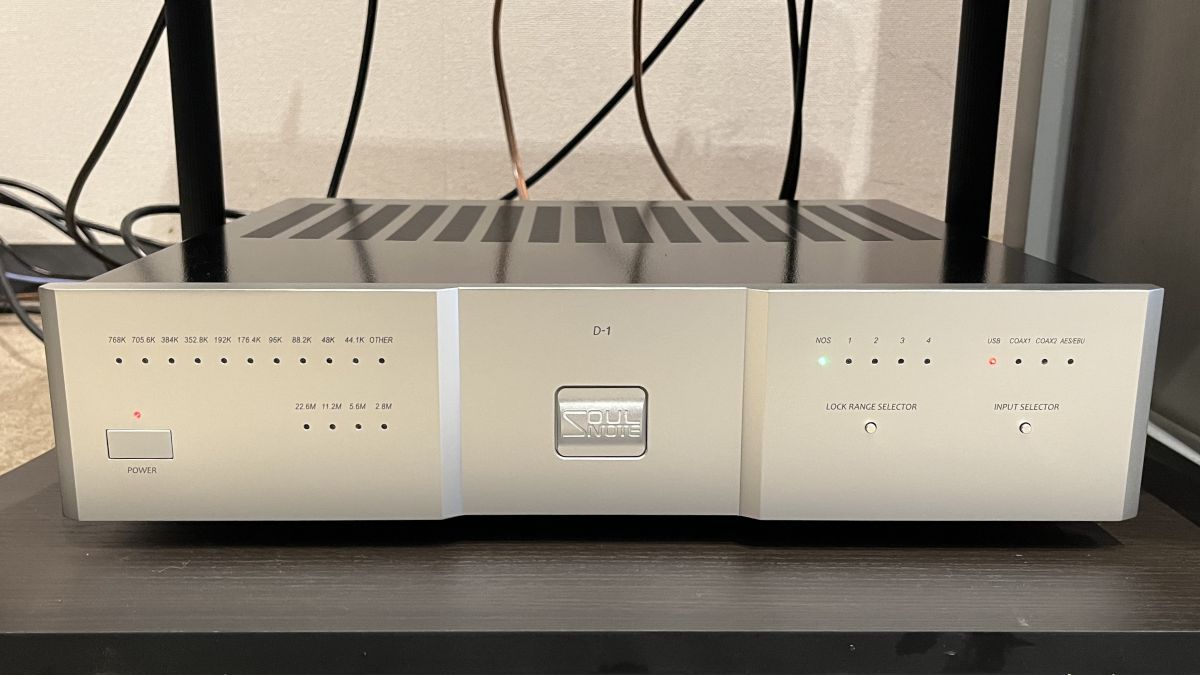 Yokkaichimusen's tweet image. #ソウルノート の #プリメインアンプ A-0とA-1、#DAC のD-1、#フォノアンプ のE-1を今日11日と明日の12日の２日間お店でお聴きいただけます。寝起きが良くないと営業さんから聞いているので💦朝から電源入れてスタンバイしております。😊ご試聴予約は：059-345-0931
#SoulNote #スピーカー #四日市