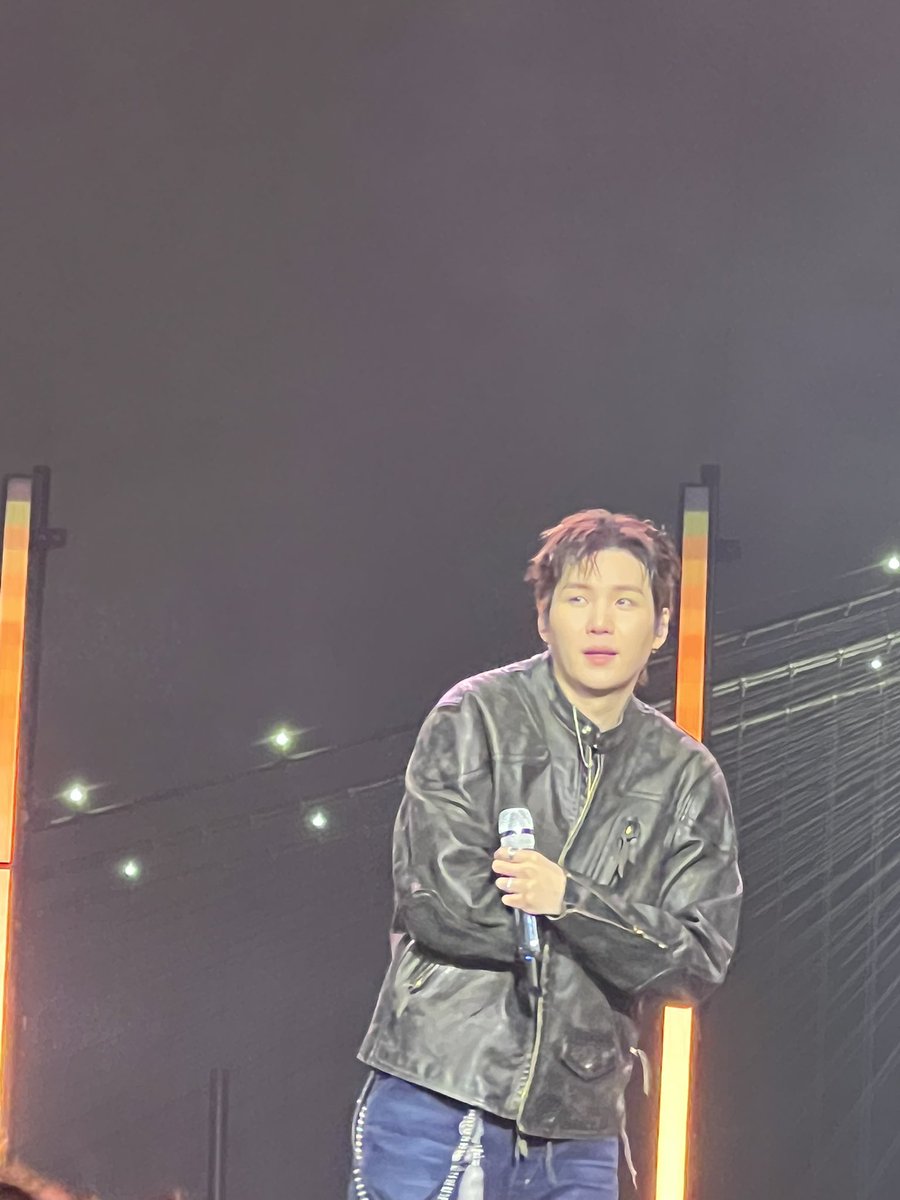 َrory! IS SEEING BTS tweet media