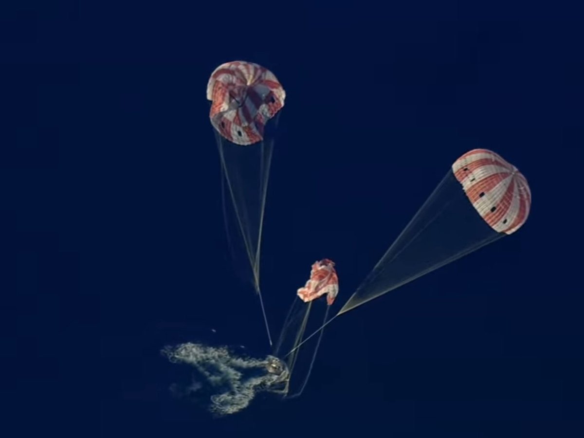 بعد هبوط الطاقم بسلام نقدر نقول انتهت رحلة #ارتميس 2 على خير الحمدلله 😁 وننتظر ارتميس 3 الي بيكون فيها الهبوط على القمر باذن الله🤩