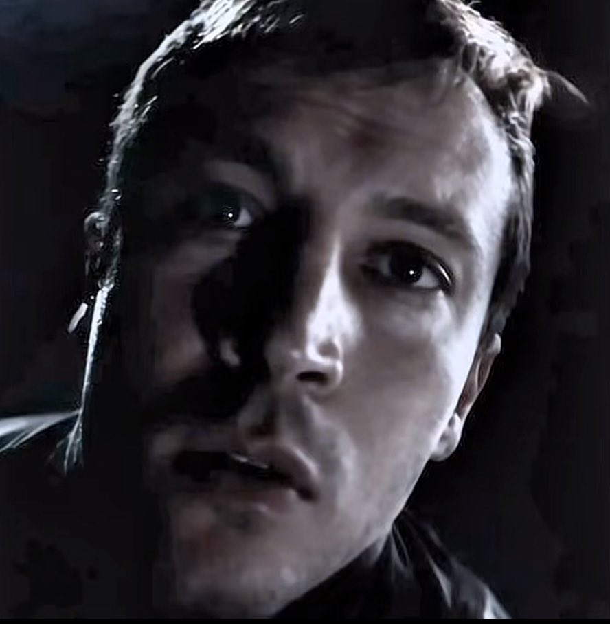 Self-confident earthman tweet media