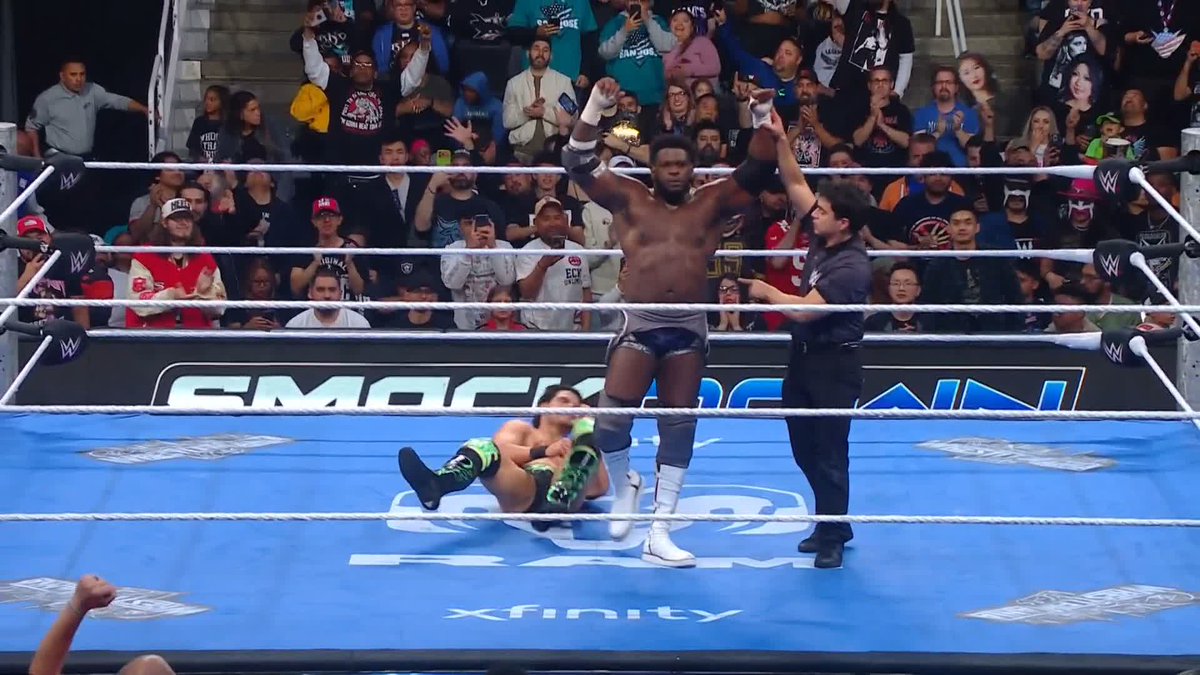 AIGHT THEN. 😤 

Royce Keys just made a STATEMENT in his #SmackDown debut! 👏

@RealRoyceKeys htt...