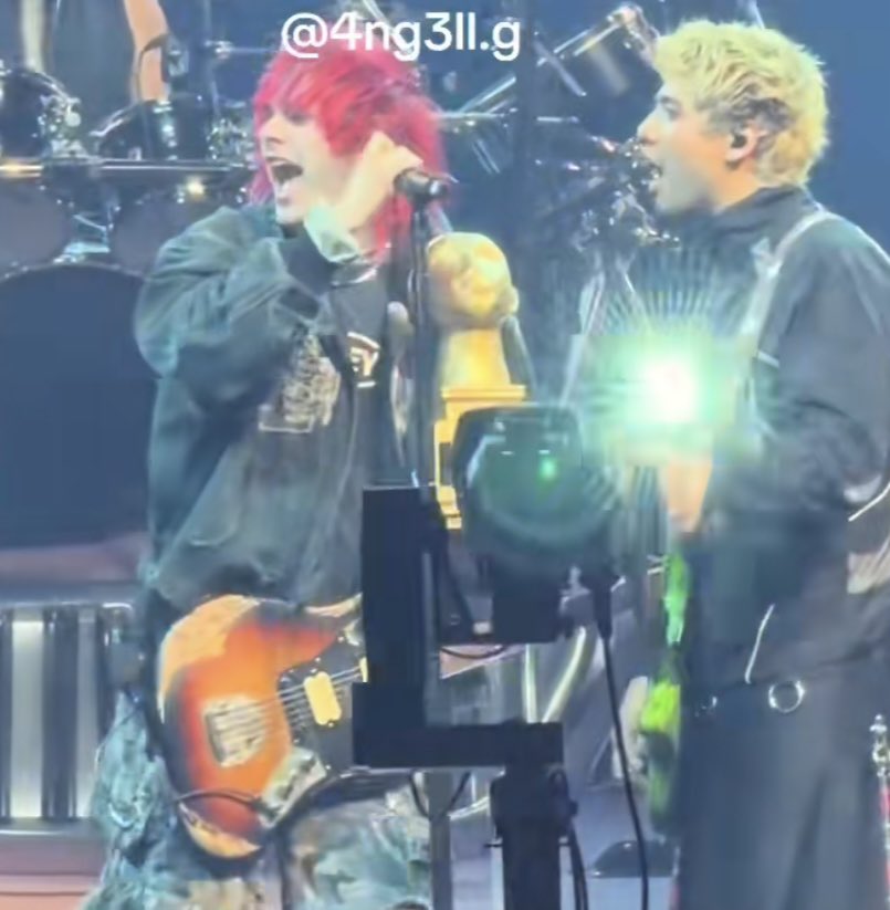 Mar | 😈😝 tweet media