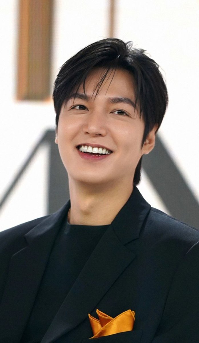 Callita93's tweet photo. Queremos un fanmeeting en Latam ✨️ 
#LeeMinHoEnLatinoamerica #MinozLatam #LatamLovesLeeMinHo

@ActorLeeMinHo @Kpopchileof @samEntrete @ninshi_ent @zafiroLive @mondaylab_latam @ocesa_kpop
@studiopav_latam https://t.co/vekg1ZWZez