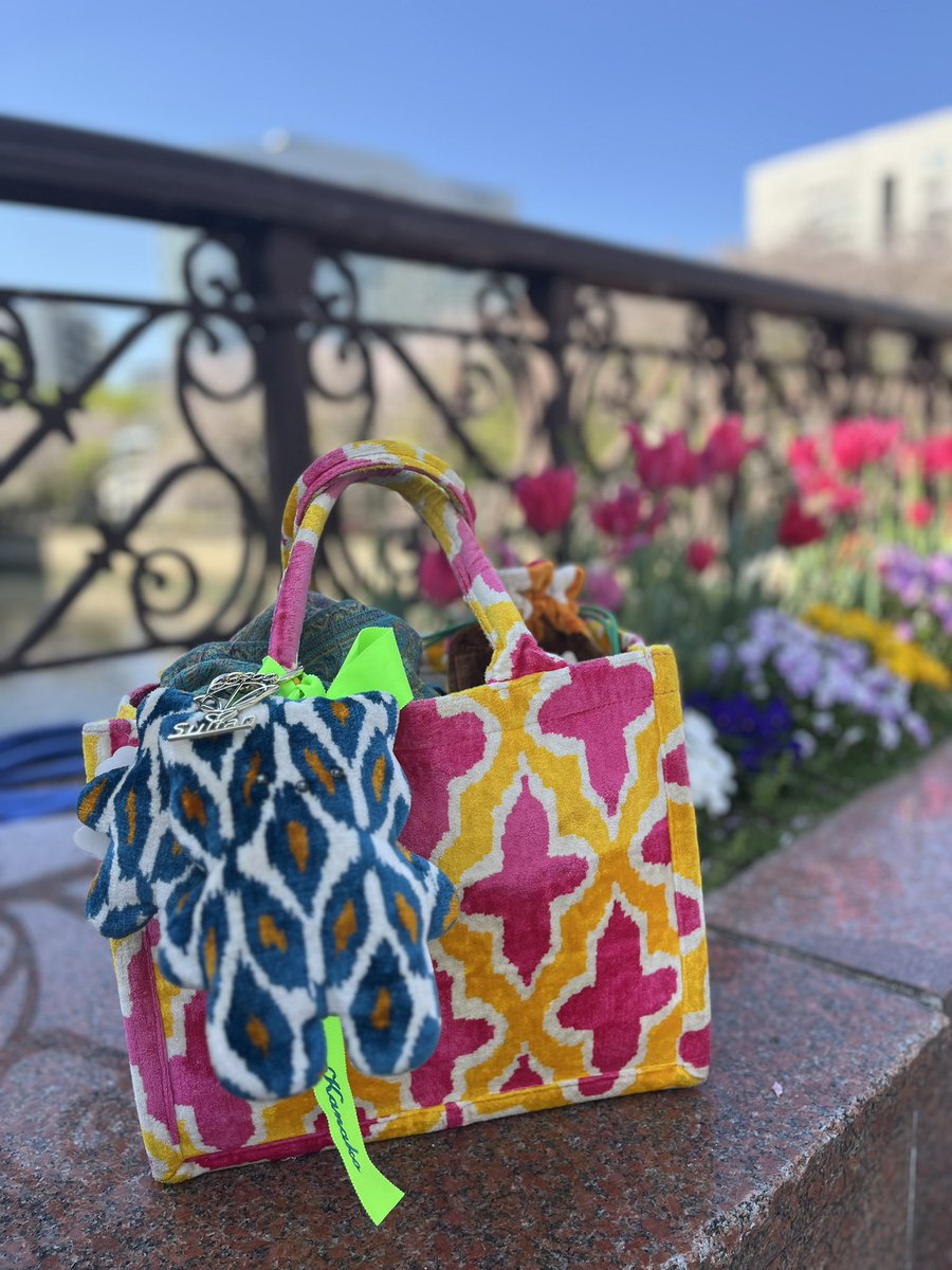 おはようございます☀

開催中イベントのお知らせ📢

-4/13（月）岩田屋定番コレクション
-4/14（火）いよてつ髙島屋3階POPUP