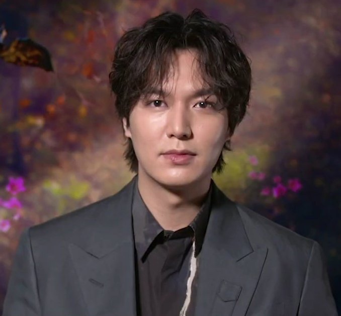 Carolin06250941's tweet photo. Queremos un FAMEETING en LATAM
#LeeMinHoEnLatinoamerica #MinozLatam #LatamLovesLeeMinHo

@ActorLeeMinHo @Kpopchileof @samEntrete @ninshi_ent @zafiroLive @mondaylab_latam @ocesa_kpop
@studiopav_latam https://t.co/9ZnEsuzVmy