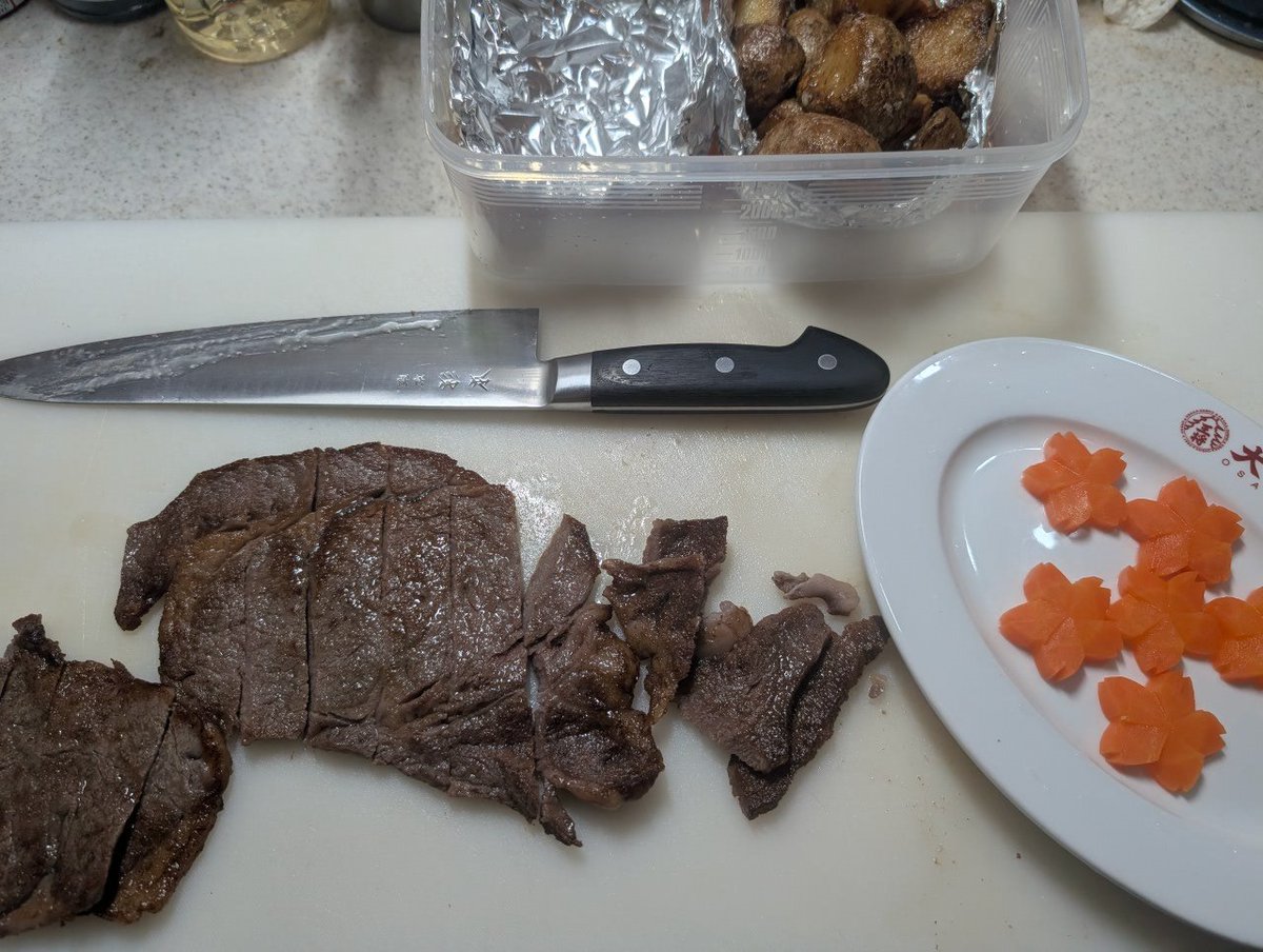 キャシー塚本 tweet media