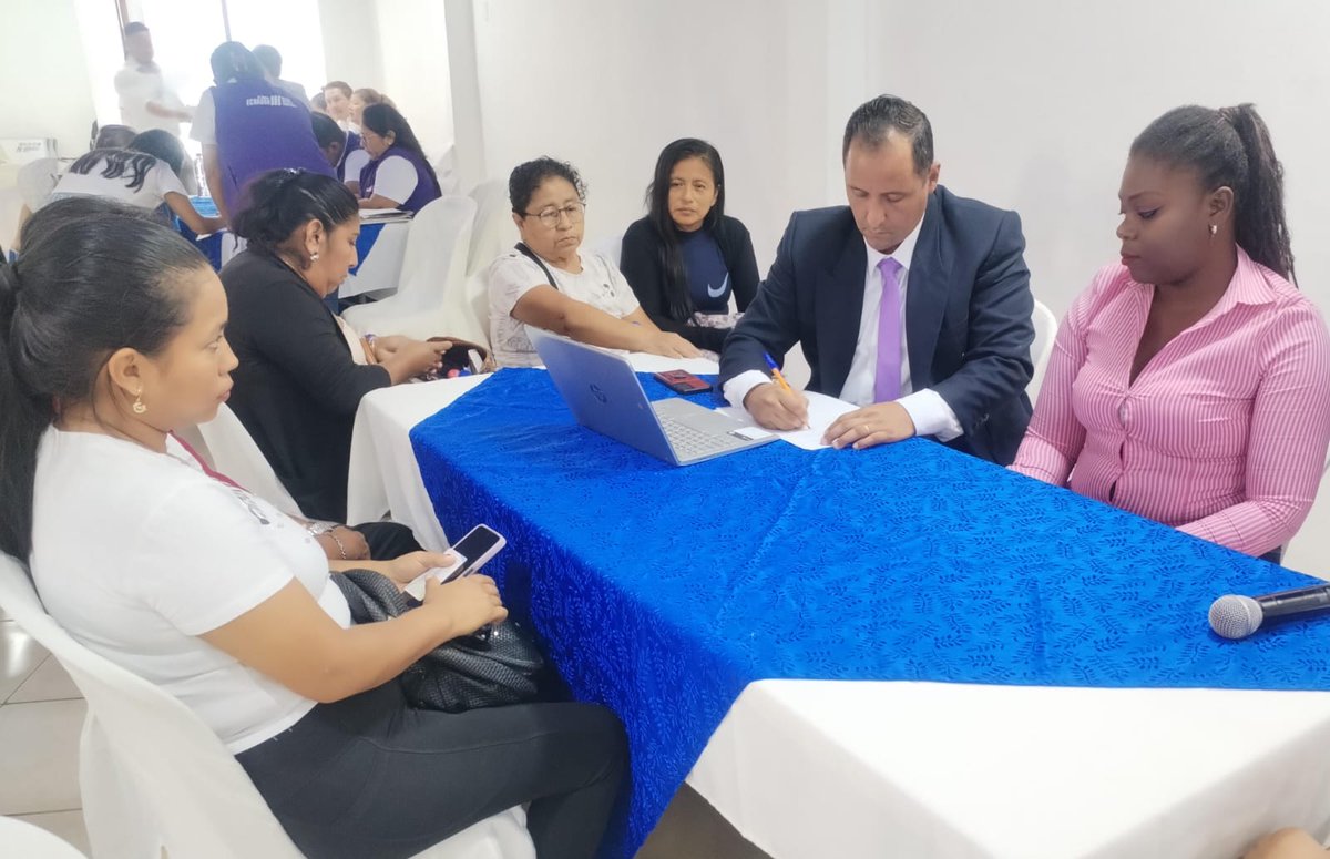 DistritoEl57360's tweet photo. 📍#Guayas | En el cantón Playas, el Ministerio de Desarrollo Humano ejecutó su rendición de cuentas  2025, presentando los logros alcanzados en los servicios de inclusión social y económica que se brindan a los grupos de atención prioritarios en los 8 cantones de la jurisdicción. https://t.co/hPiAcCX9jy