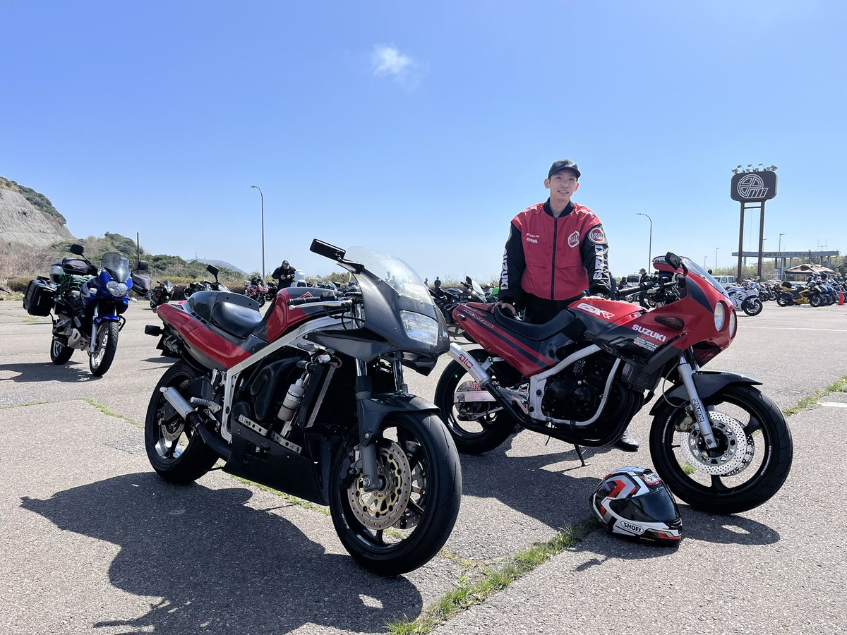 NAVE @RT Green Ꮤorm tweet media