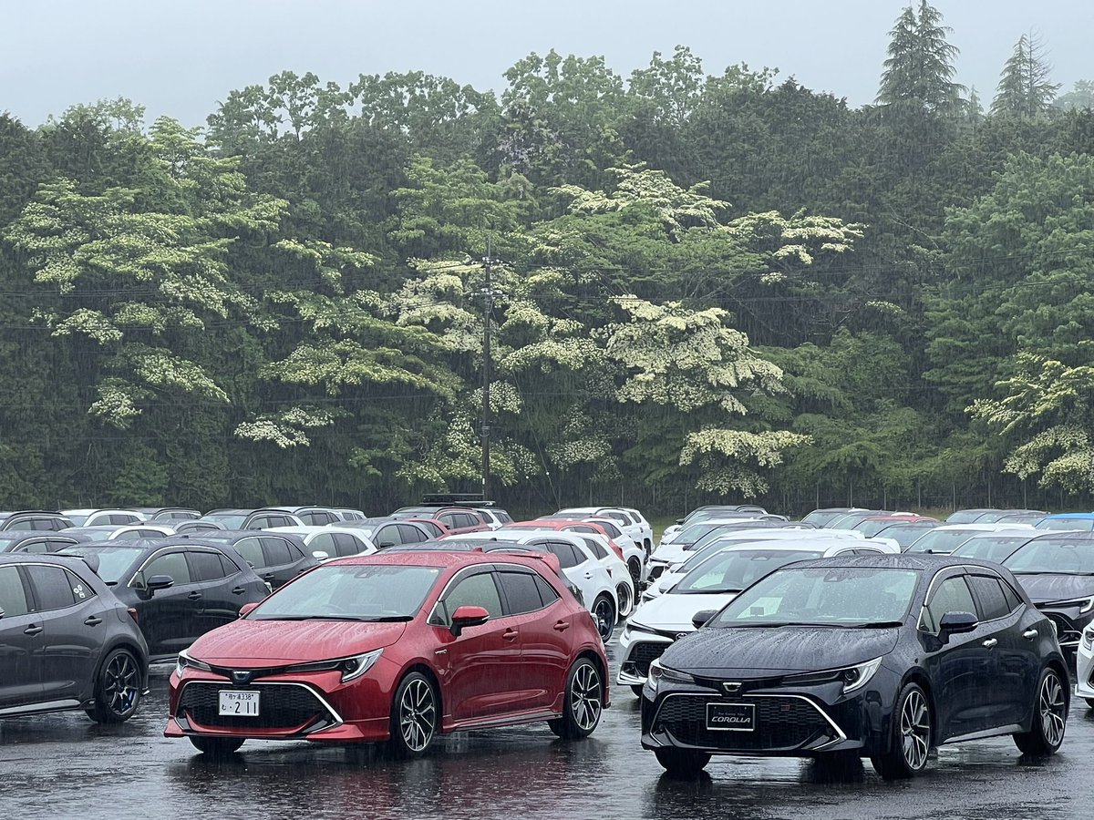 shun140419's tweet image. #カロフェス鈴鹿で会いましょう
#COROFES
#カローラ

当日は皆さんのカローラを見れるのが楽しみです
よろしくお願いします🥺

そして今回、派生車種も参加可能なのはご存知でしたか？！

私は2台とも持っていきたい……そんな気分ですがカローラで参加します