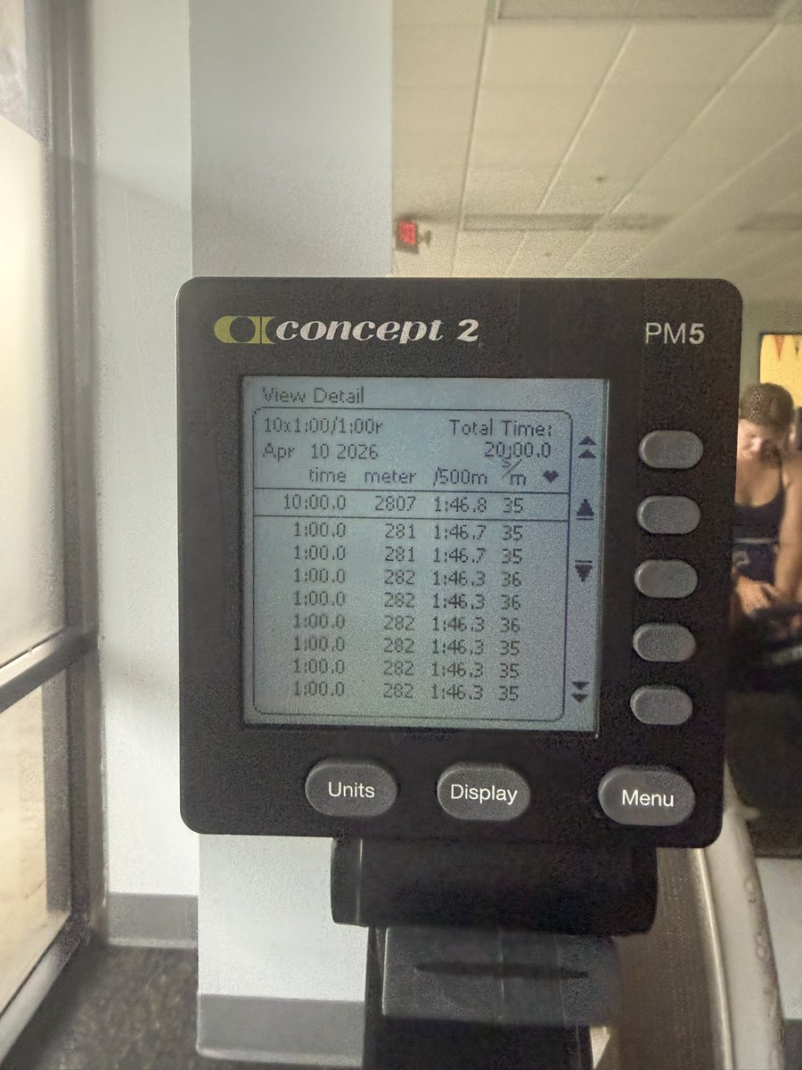 YeenGurley's tweet image. Strong erg session today 💪🏾

10x1’ on / 1’ off averaging 1:46.8 pace. Feeling stronger and excited to see what that means for my next 2k test. Always chasing more speed 🚣🏾‍♀️

@Concept2 @usrowing @NCAA @DallasUnitedCrew

#Rowing #WomenWhoRow #Concept2 #StudentAthlete