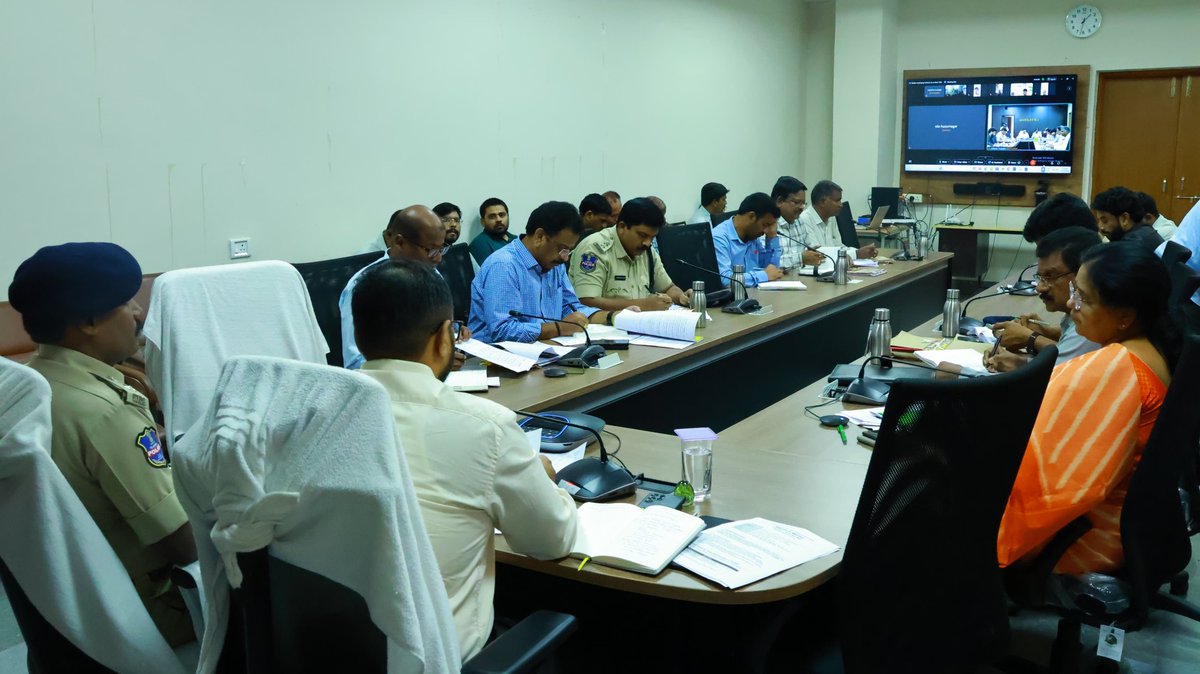 Collector Suryapet District tweet media