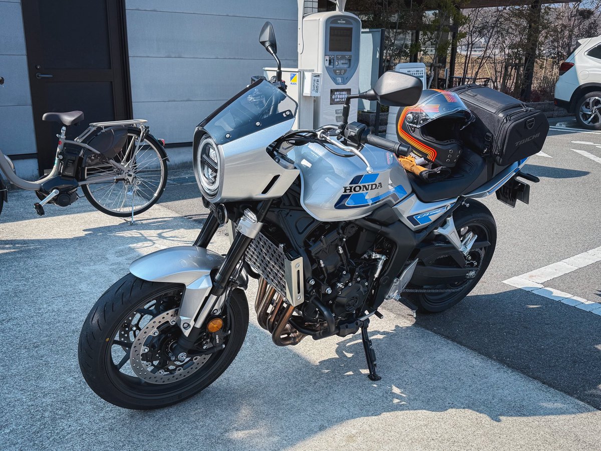 これらの水冷4気筒マシン どれもめっちゃ楽しい😃 いいバイクばかりだ