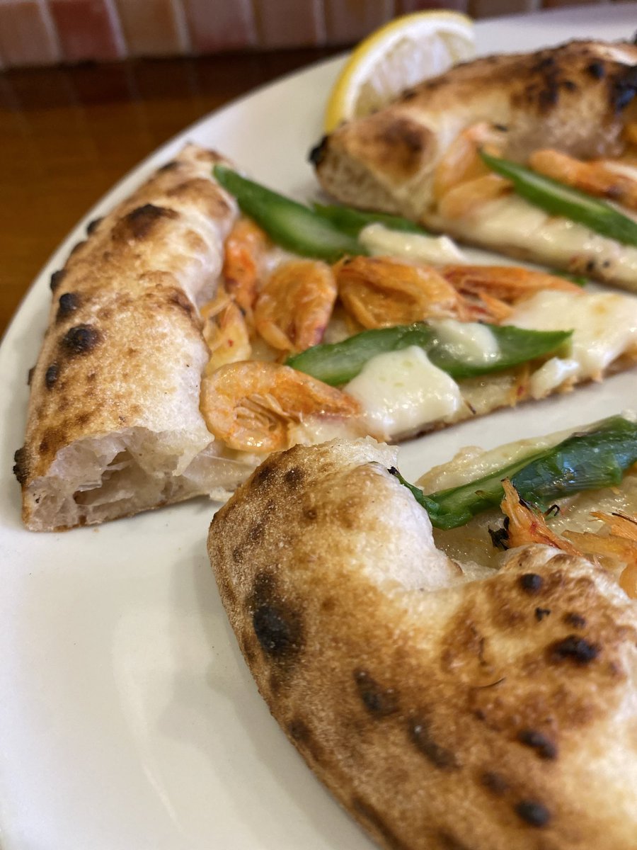 pizzaora1's tweet photo. こんにちは☺️
良いお天気になりましまね。

🍕桜エビのピッツァ🦐

始めております。

毎年恒例の桜エビのピッツァが今年も登場です。桜エビの香ばしさをお楽しみください🥰

イートインもテイクアウトもございます。ご来店、お電話お待ちしております☺️ https://t.co/q0ZvtbN74n
