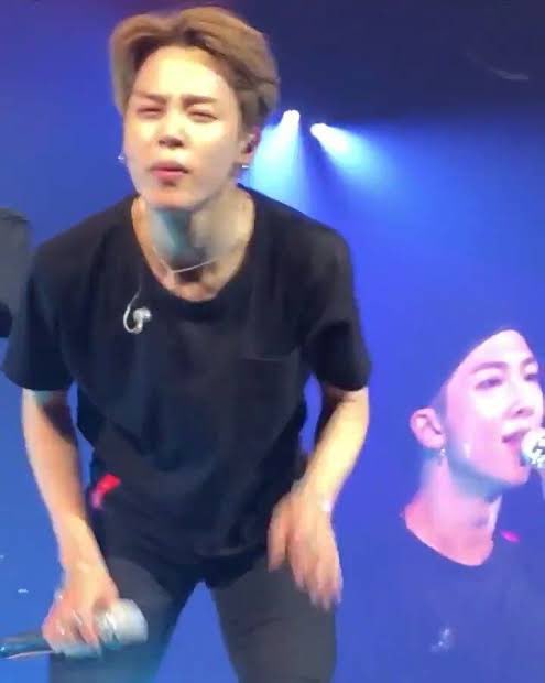 Mari⁷ 🐋 VAI VER O BTS tweet media