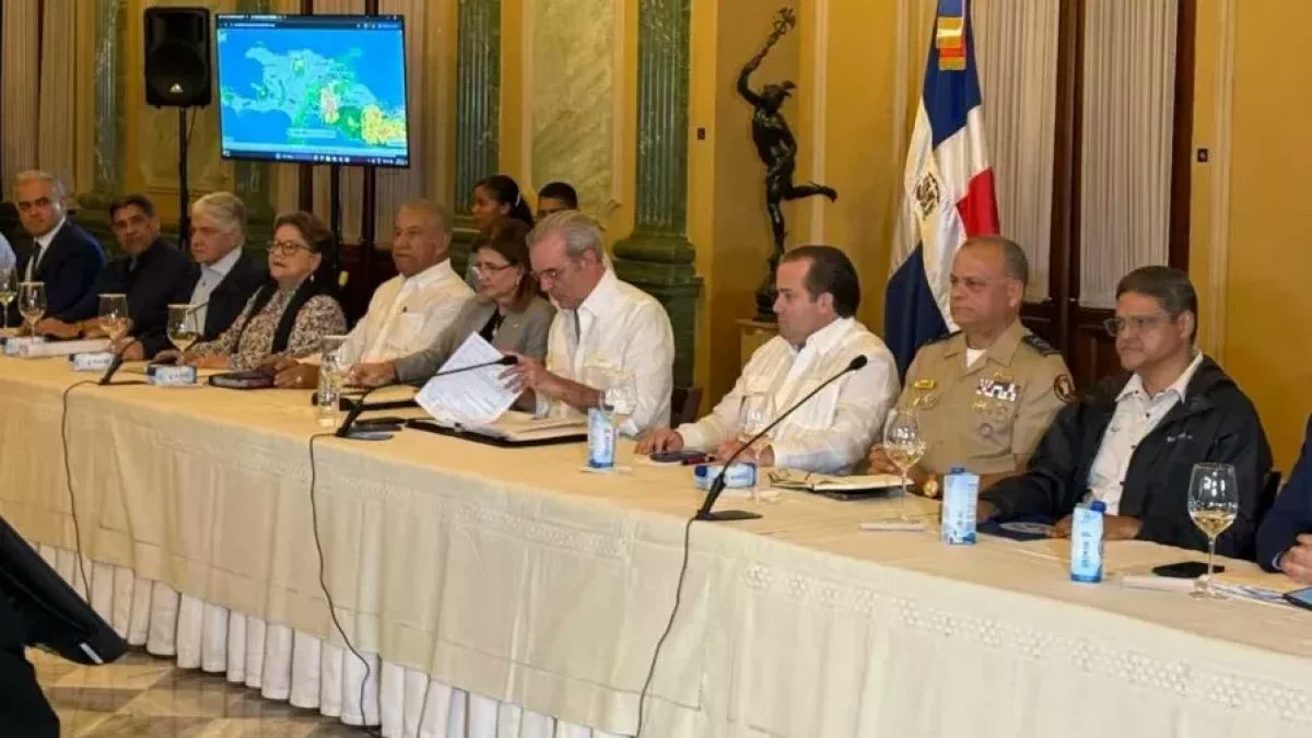 ElFaroRD's tweet image. Luis Abinader encabezará reunión del COE en Palacio este viernes por lluvias anunciadas para el fin de semana. Para más información en: elfarord.com/2026/04/luis-a…

#Israël #нюдсочетверг #AnantKiSeva #امن_کا_سفیر_پاکستان #bts3rafechabogotá #Gassal