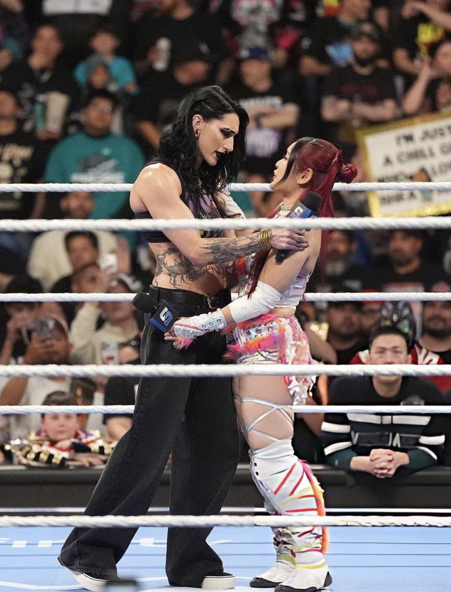 marissa 🖤 tweet media