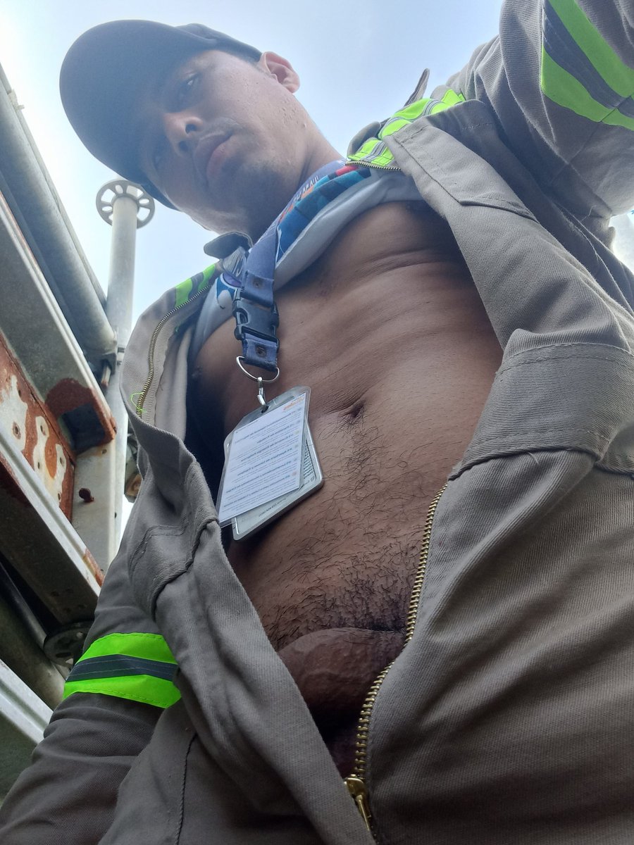 Morbo entre machos 🥵🥵🍆🍆💦💦 tweet media