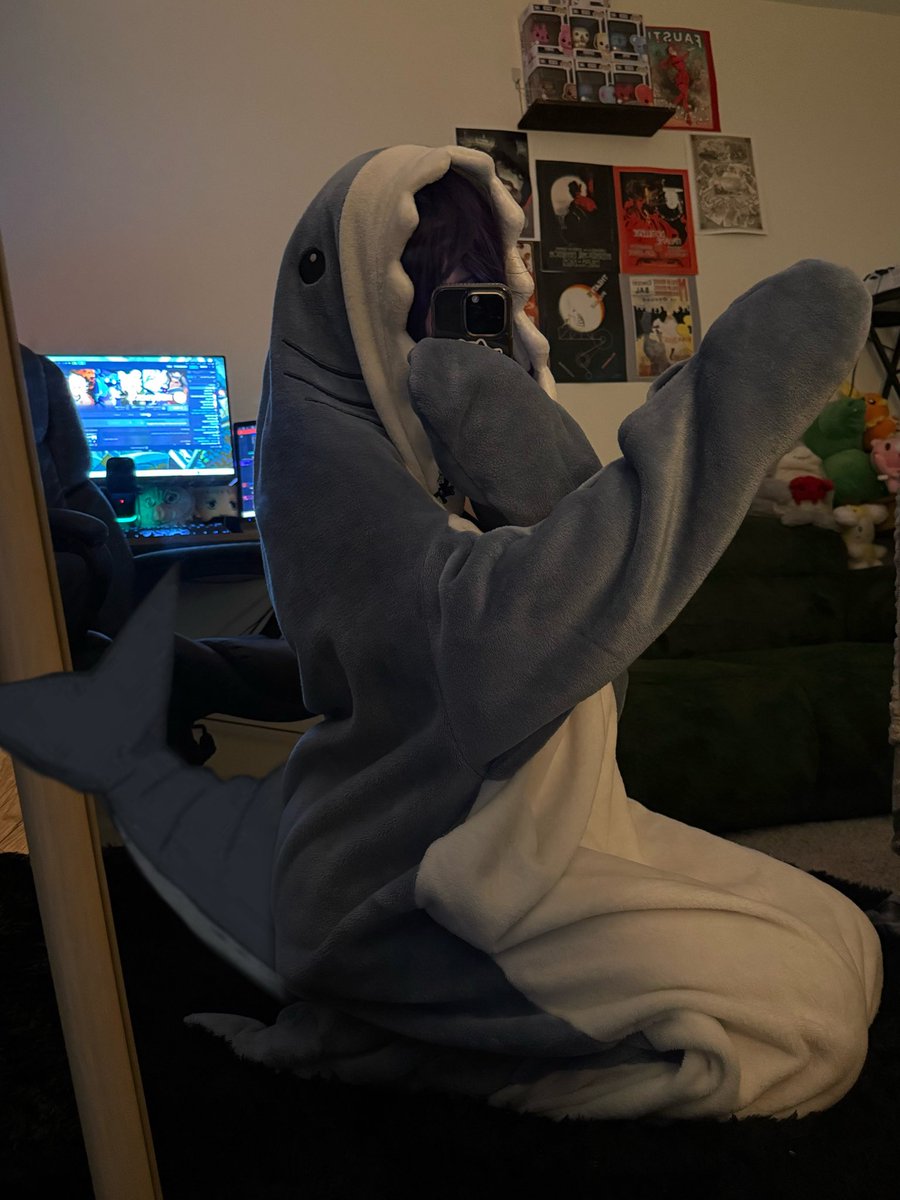 ꫝ𝓇𝒾 tweet media