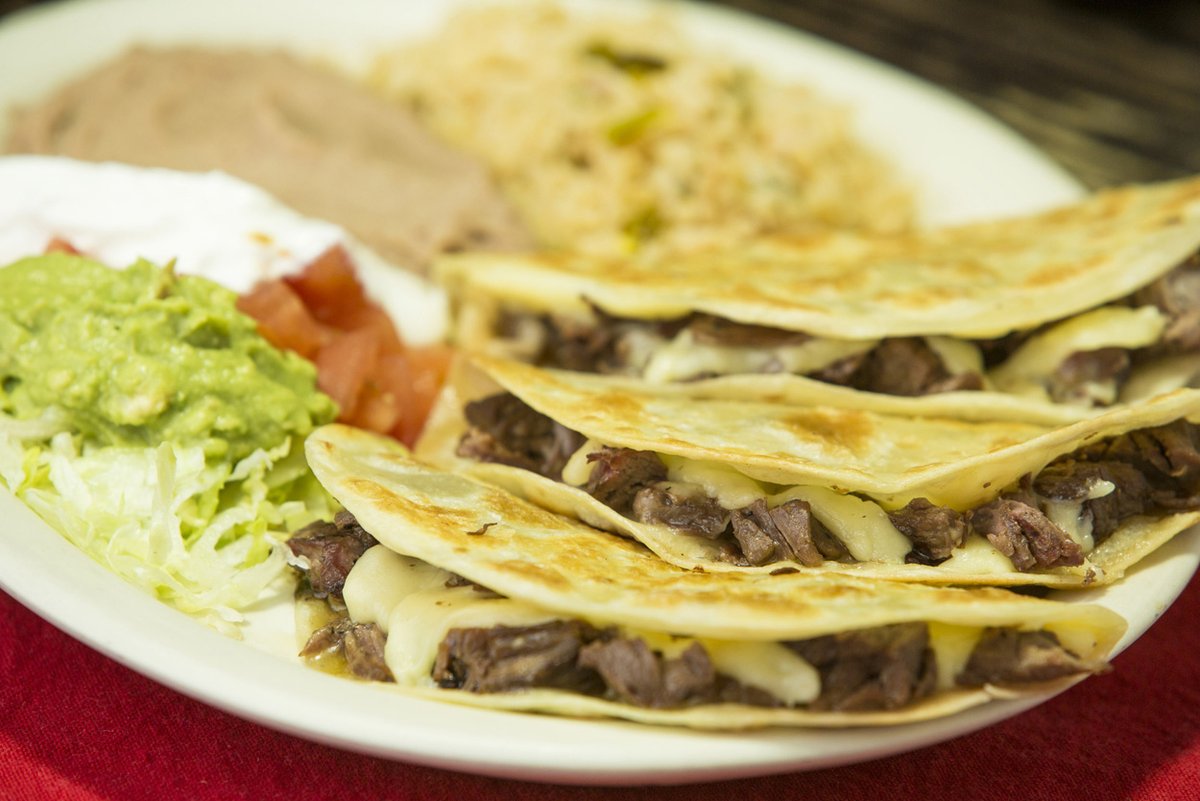 Lopez Restaurant tweet media