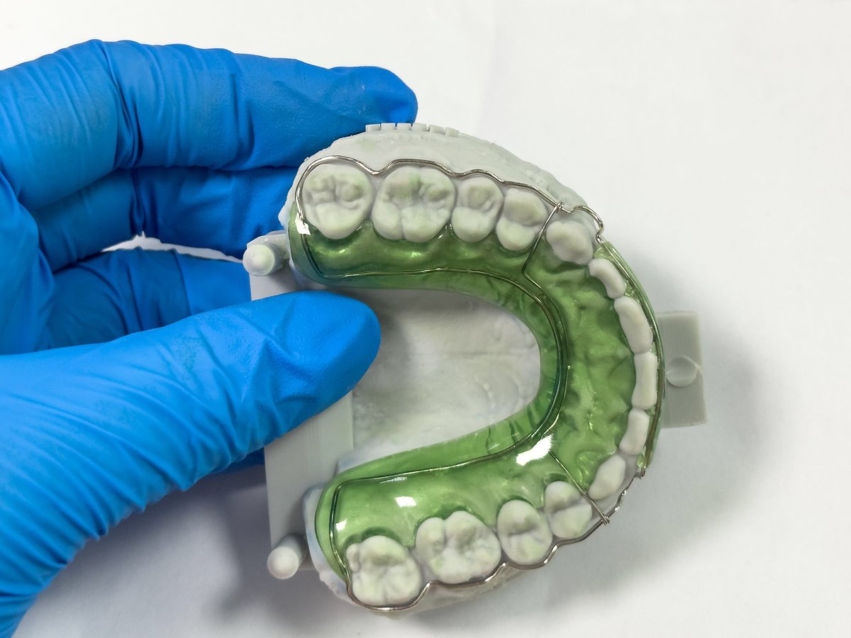 CosmosDentalCN's tweet image. Light green Hawley retainer

#CosmosDentalTechnology, #DentalLab, #Retainer, #HawleyRetainer