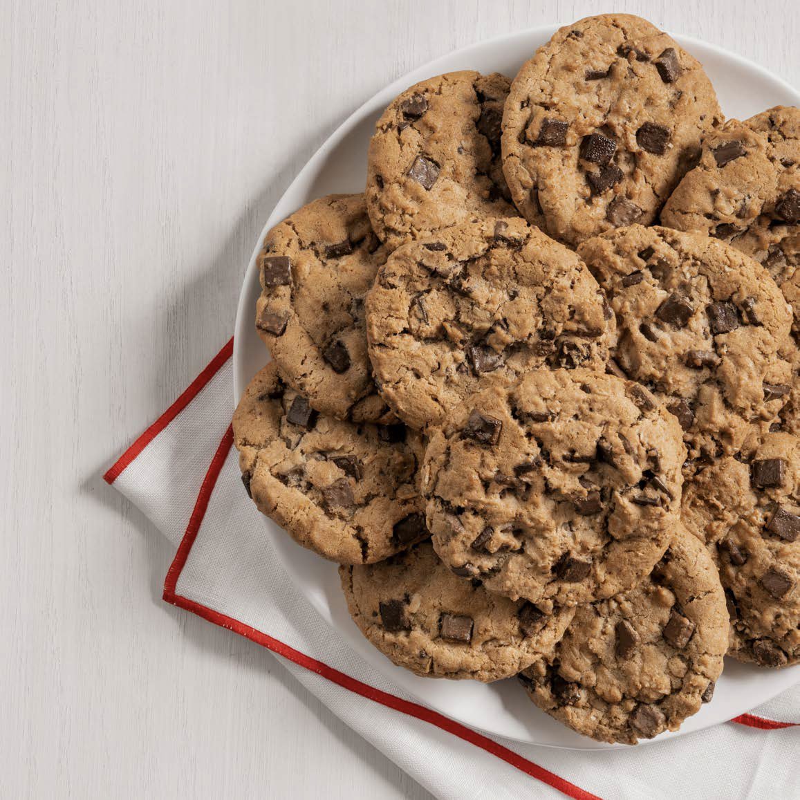CFAWestValley's tweet photo. 🍪Sweet Treats for a Sweet Cause!🍪

Join us on the 14th &amp; 15th for a delicious way to give back!
For every Cookie purchased, $1 will be donated to Make-A-Wish to help grant some wishes for children in need.

Bring your friends, grab your favorite cookies and make a difference! https://t.co/iA4TllD5Sh